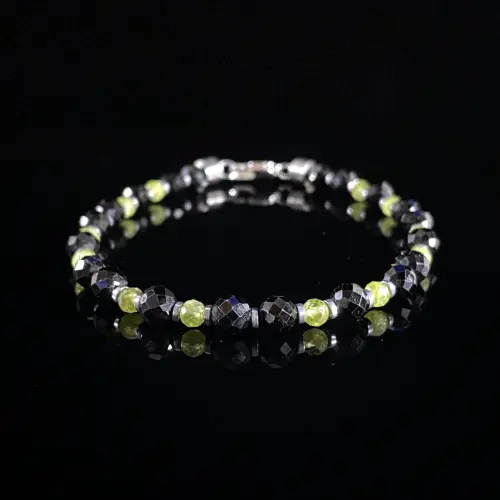4mm Peridot & 6mm Black Spinel Mixed Beaded Bracelet